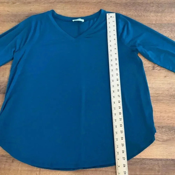 Zenana V-Neck Blue Long Sleeve Womens Top Tee Shirt Size‎ 3X - Picture 4 of 7